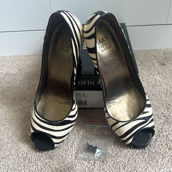 Pony hair zebra print heels - Picture 1 of 4